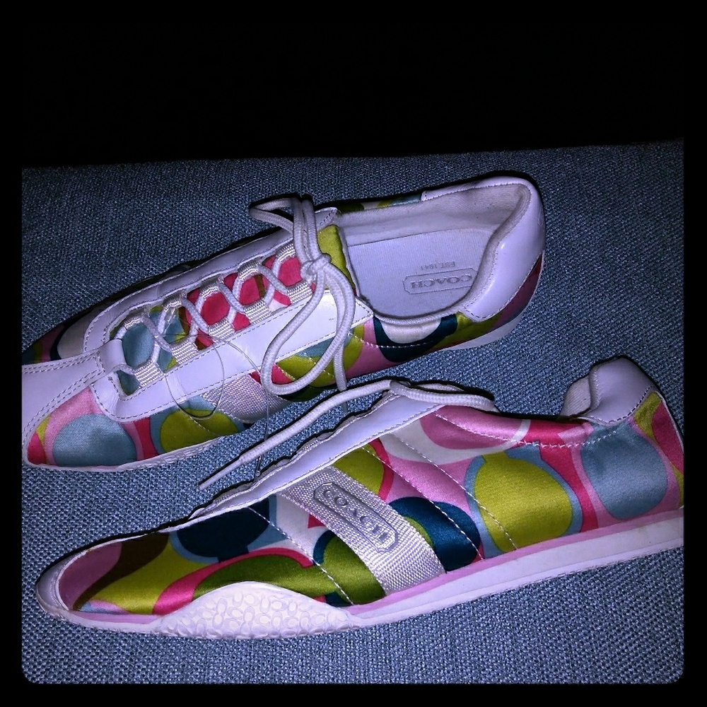 Coach woman's tennis shoes